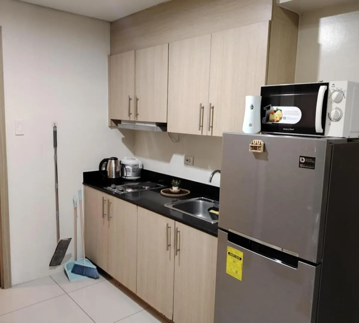 Affordable Breeze Residence Unit 2118 Manila Apartment
